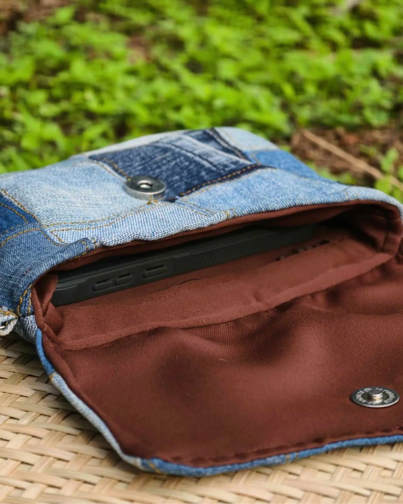 Soft-lined interior with a convenient side zip pocket for added organisation.